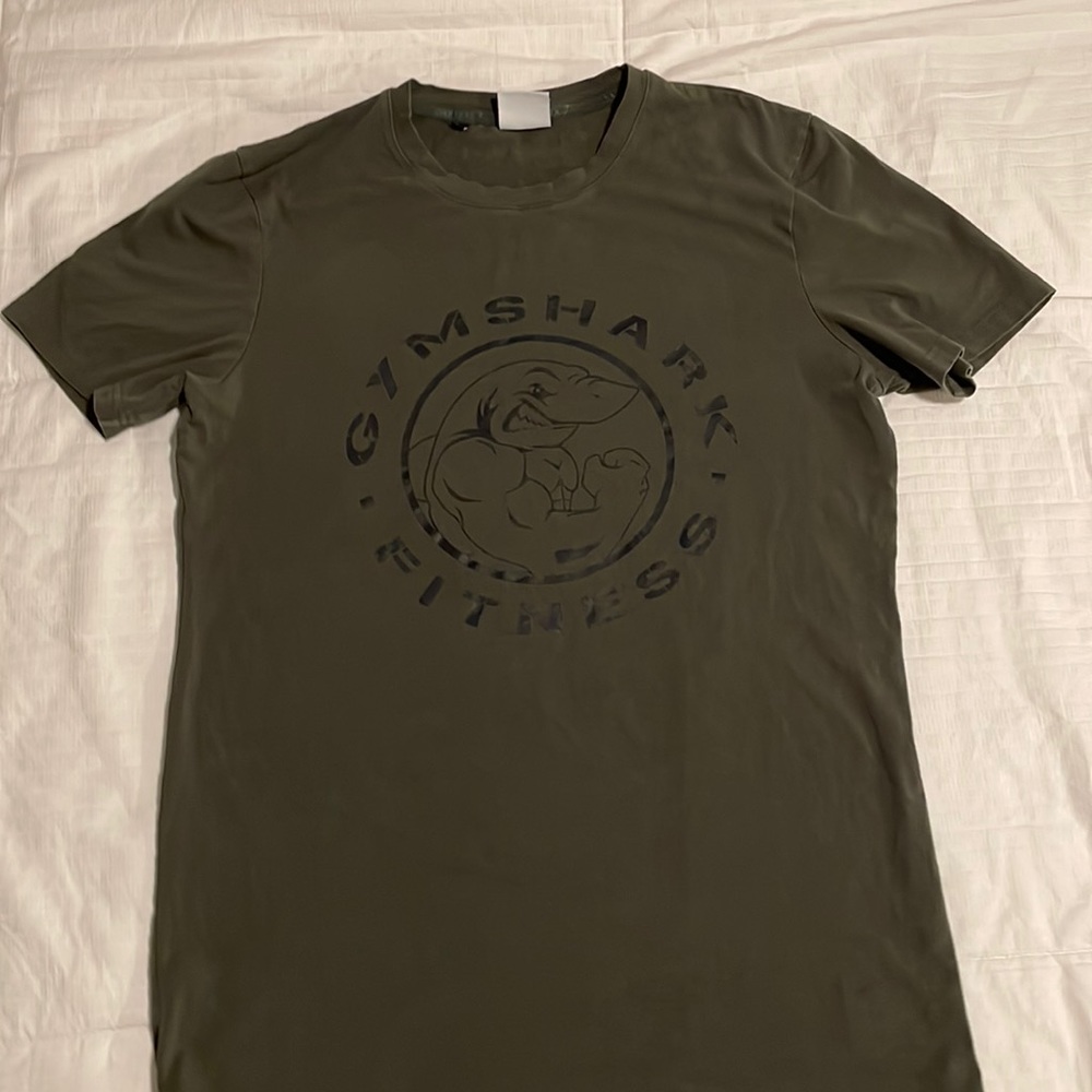 Gym Shark dark green T-shirt